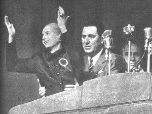 Peron_y_Eva_-_Acto_en_Plaza_de_Mayo_-17OCT1951[1]